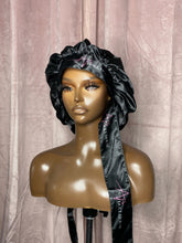 Load image into Gallery viewer, Simplistic Satin Bonnet