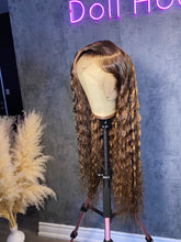 Charger l&#39;image dans la galerie, 30&quot; Blonde Highlighted Deep Wave Frontal Wig
